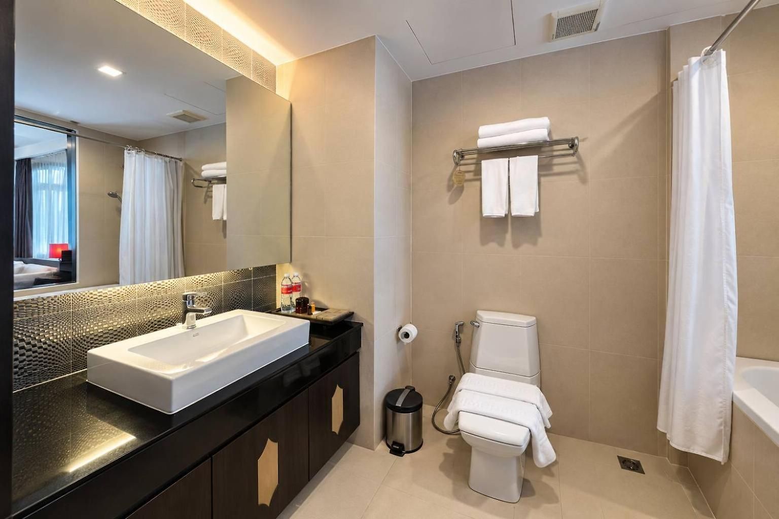 Hotel Royal Thai Pavilion Jomtien 4*