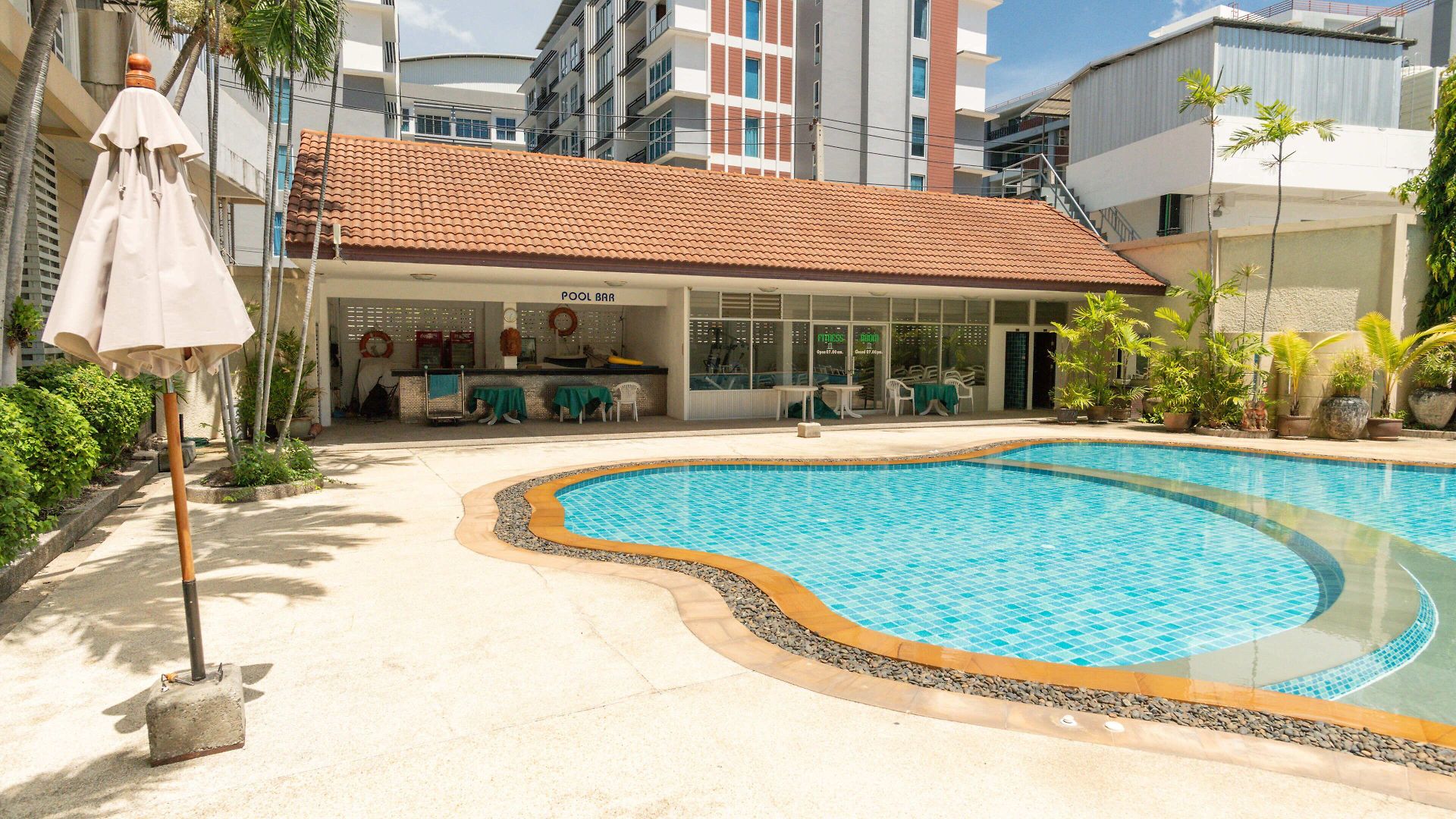 โรงแรม รายัล ทวินส์ พาเลซ 4*