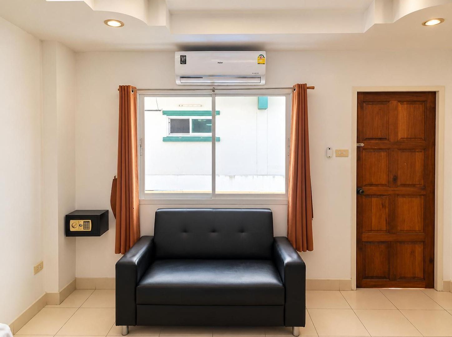 โรงแรม K2 Seaside