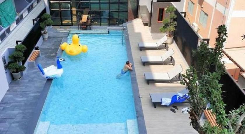 โรงแรม Sleep With Me 3*
