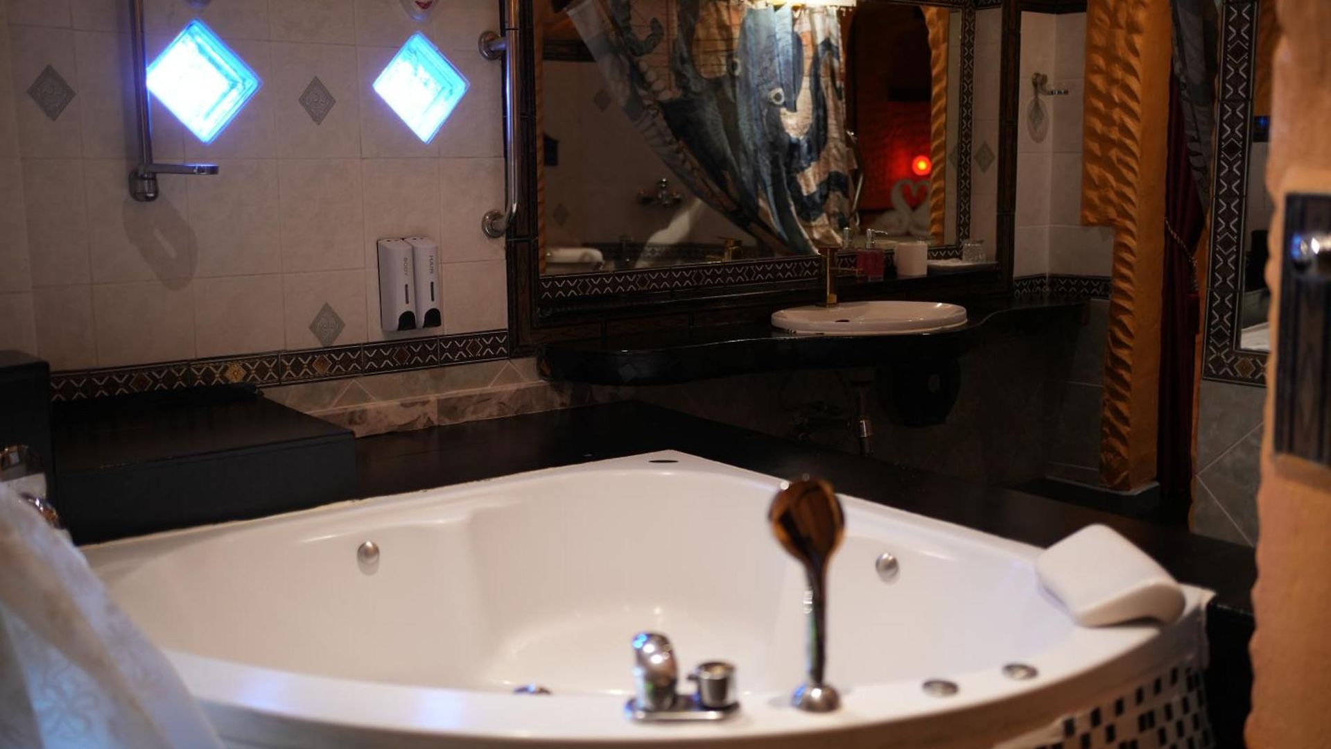 Penthouse โรงแรม 3*