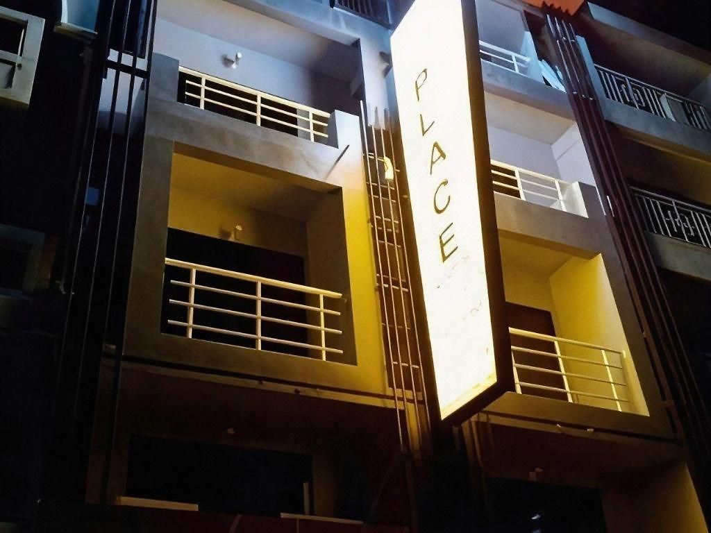 Hotel M Place