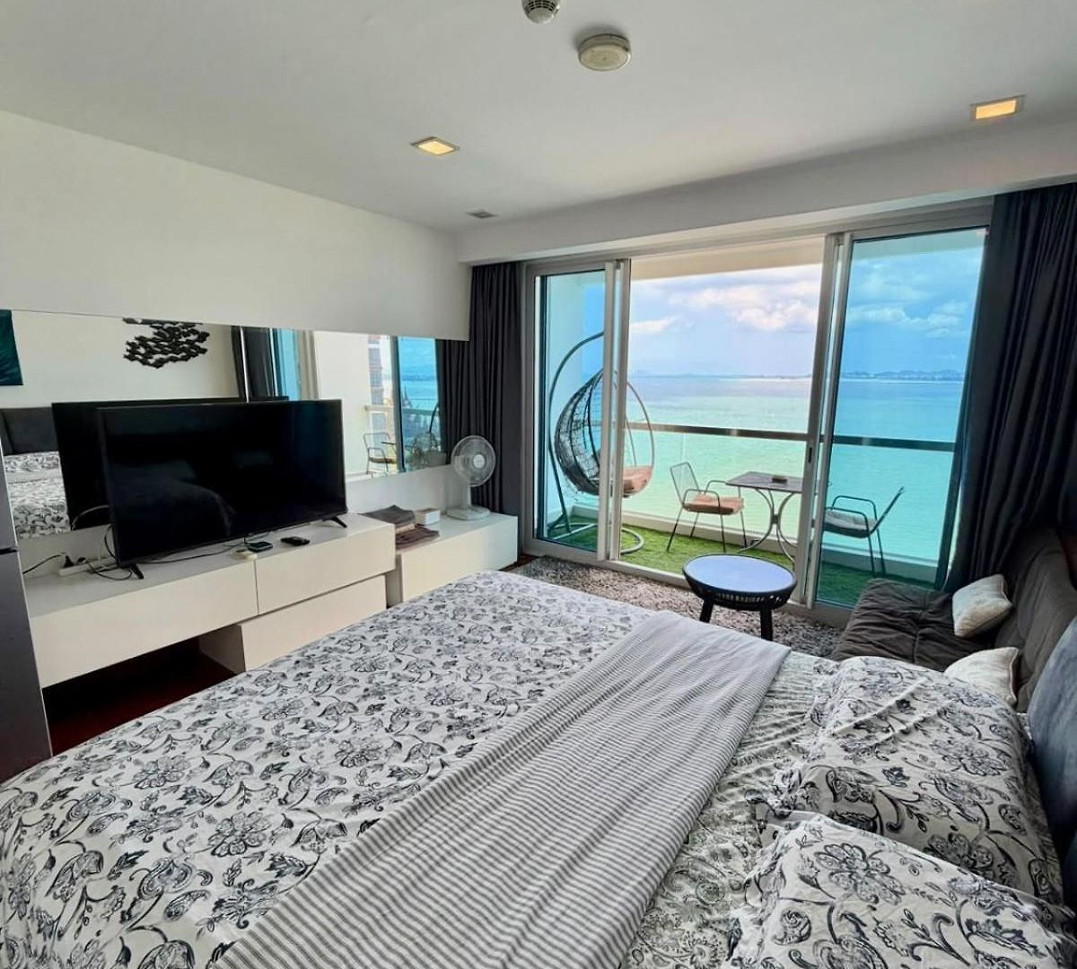 Apartment The Palm Wongamat 22 Pattaya