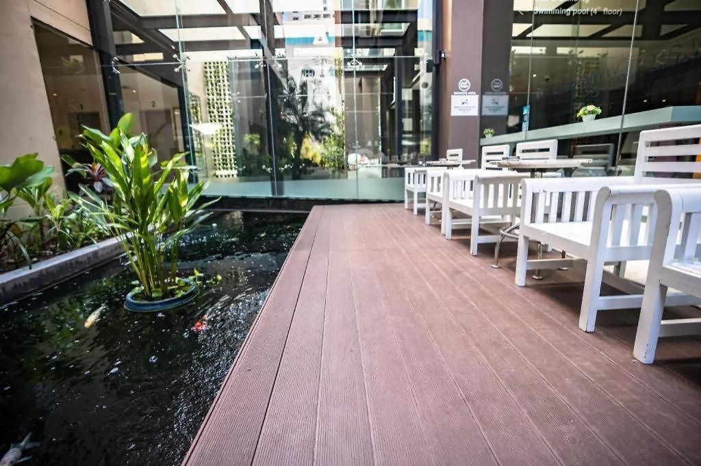 โรงแรม Mood 3*