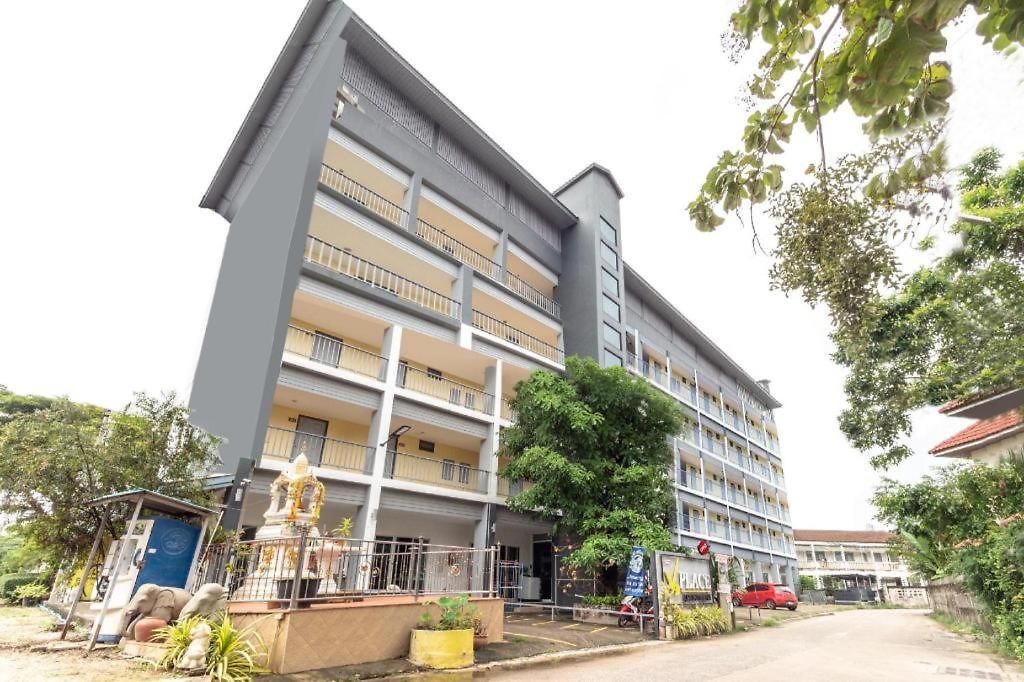 V Place Pattaya