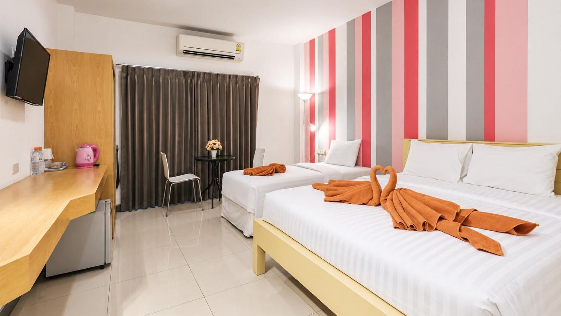 T Sleep Place โรงแรม Pattaya