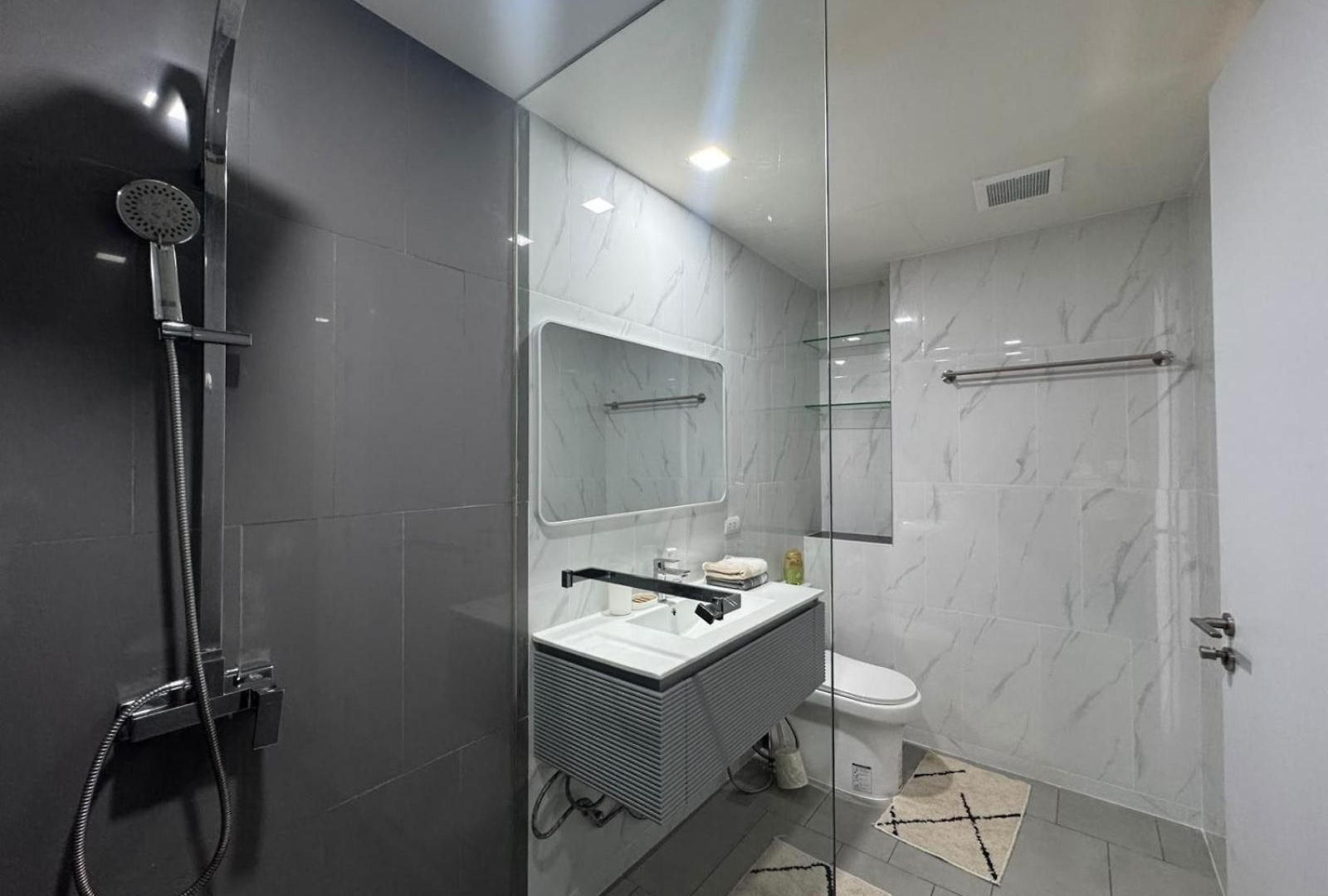 Zire Wongamat Apartment *
