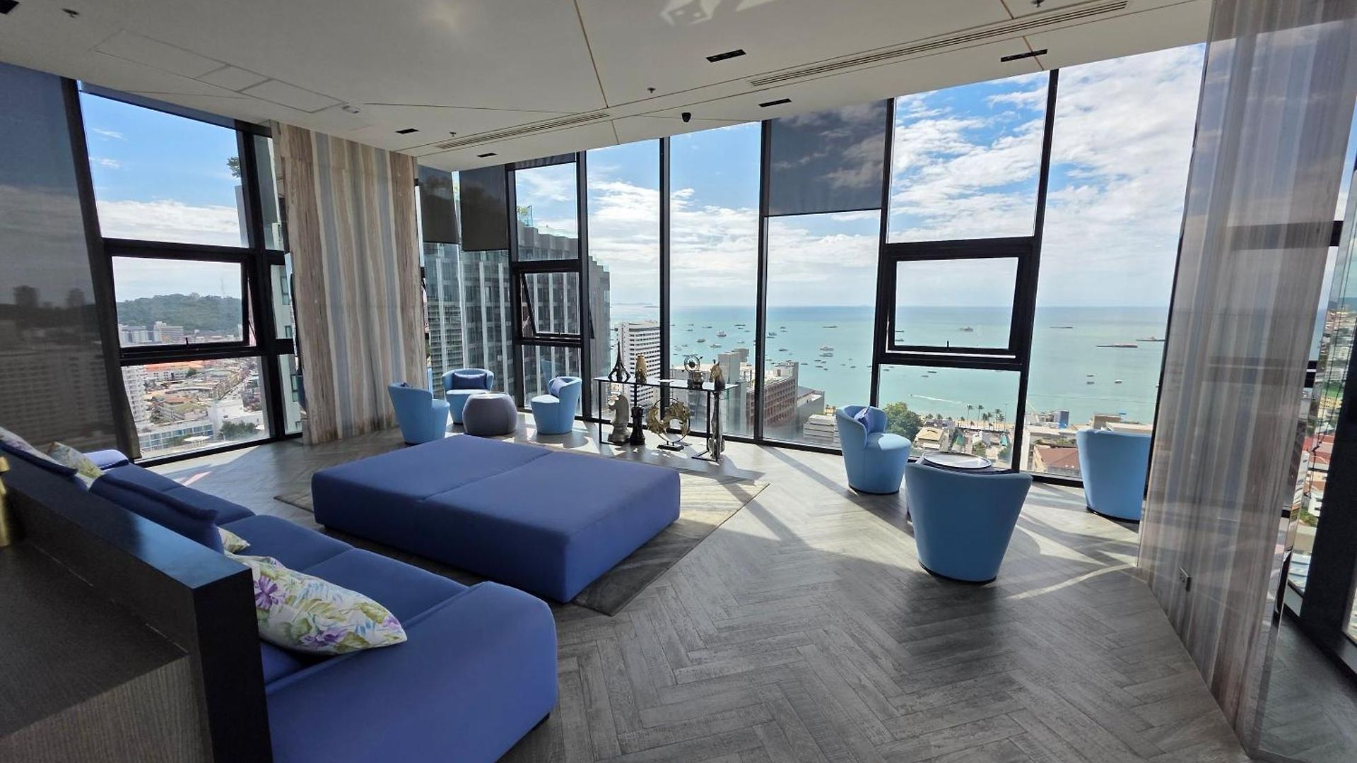 The Base Pattaya258
