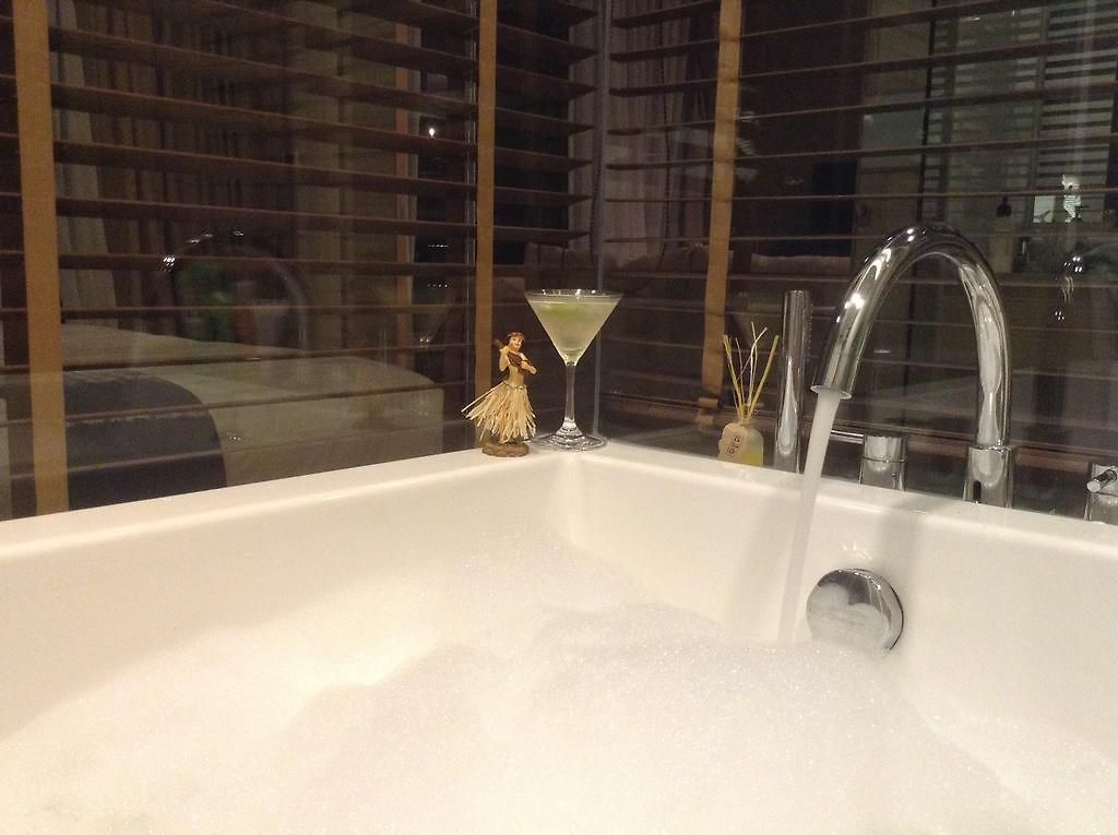 อพาร์ทเม้น Everyday Beachfront Stylish Luxury Jomtien *