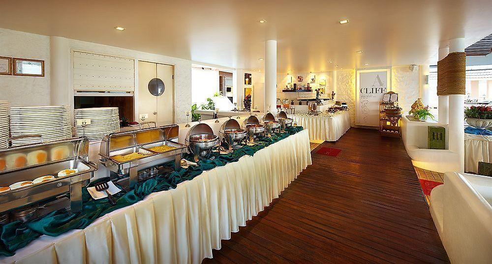 Golden Cliff House Resort