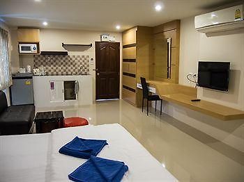 โรงแรม Chitra
