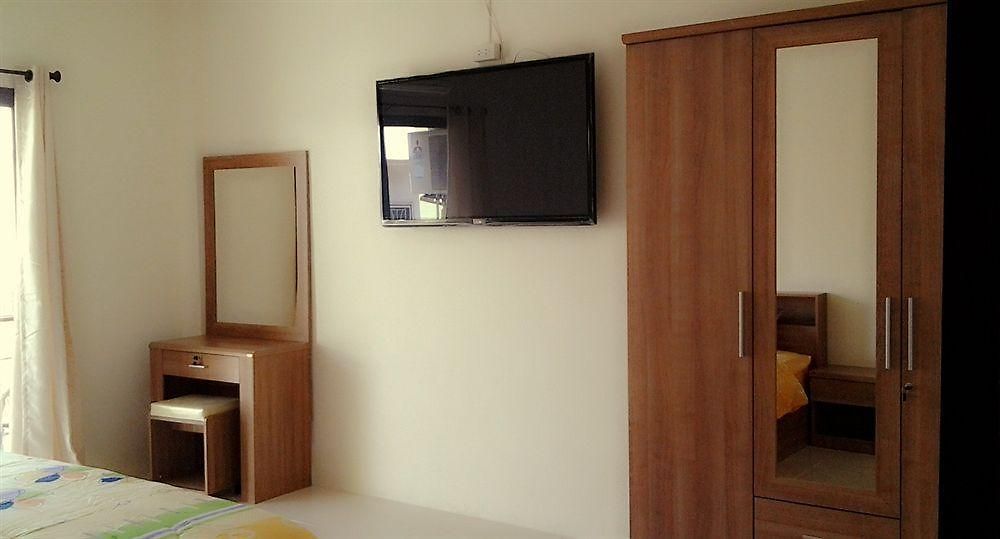 I Rovers Guest house *