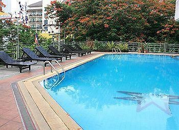 Hotel Mike 3*