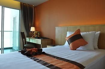 โรงแรม บาลีฮาย เบย์ พัทยา 4*