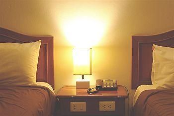 Pj โรงแรม 2*