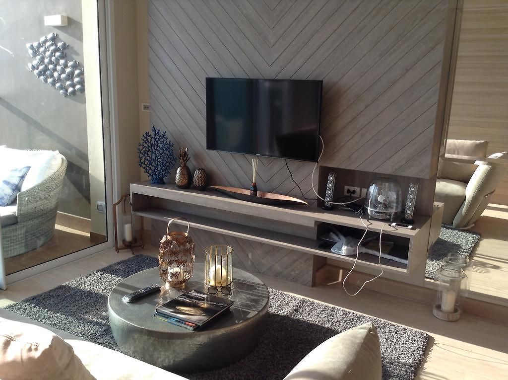 อพาร์ทเม้น Everyday Beachfront Stylish Luxury Jomtien *