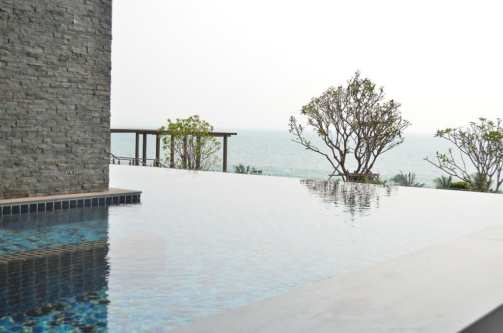 อพาร์ทเม้น Everyday Beachfront Stylish Luxury Jomtien *
