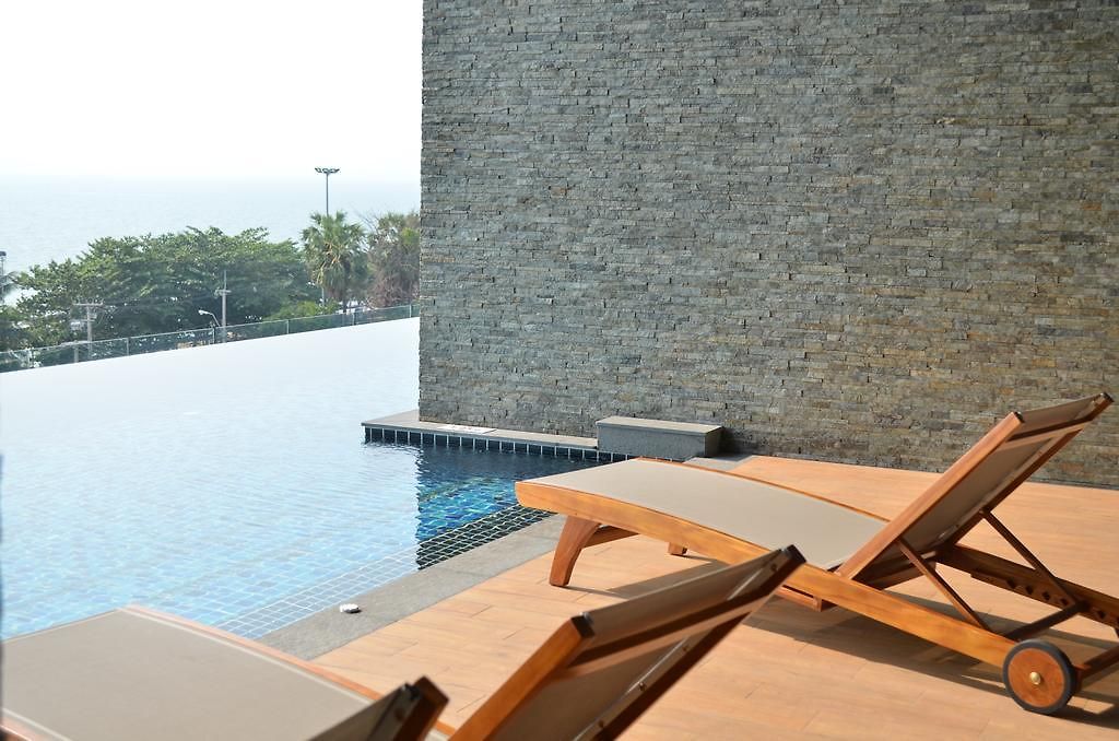 Everyday Beachfront Stylish Luxury Jomtien *