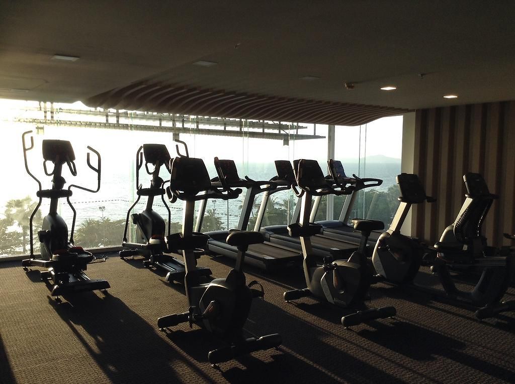 อพาร์ทเม้น Everyday Beachfront Stylish Luxury Jomtien