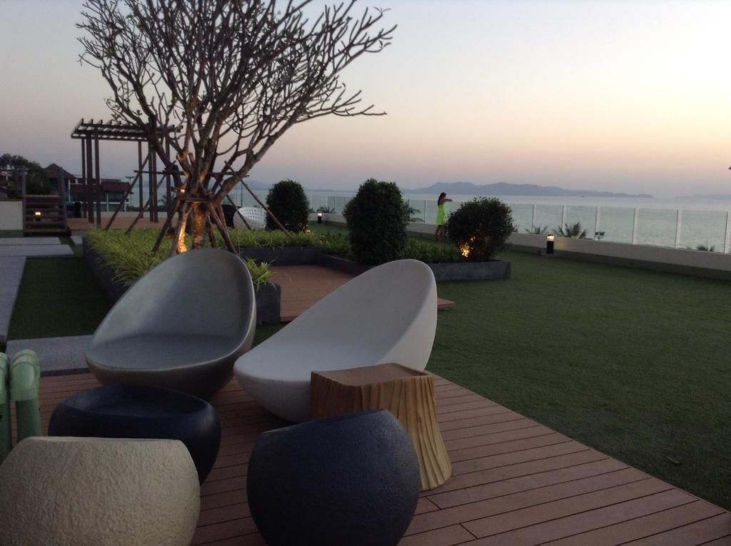 Everyday Beachfront Stylish Luxury Jomtien อพาร์ทเม้น *