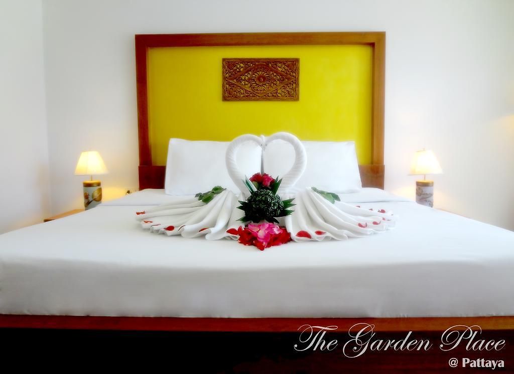 The Garden Place โรงแรม 2*