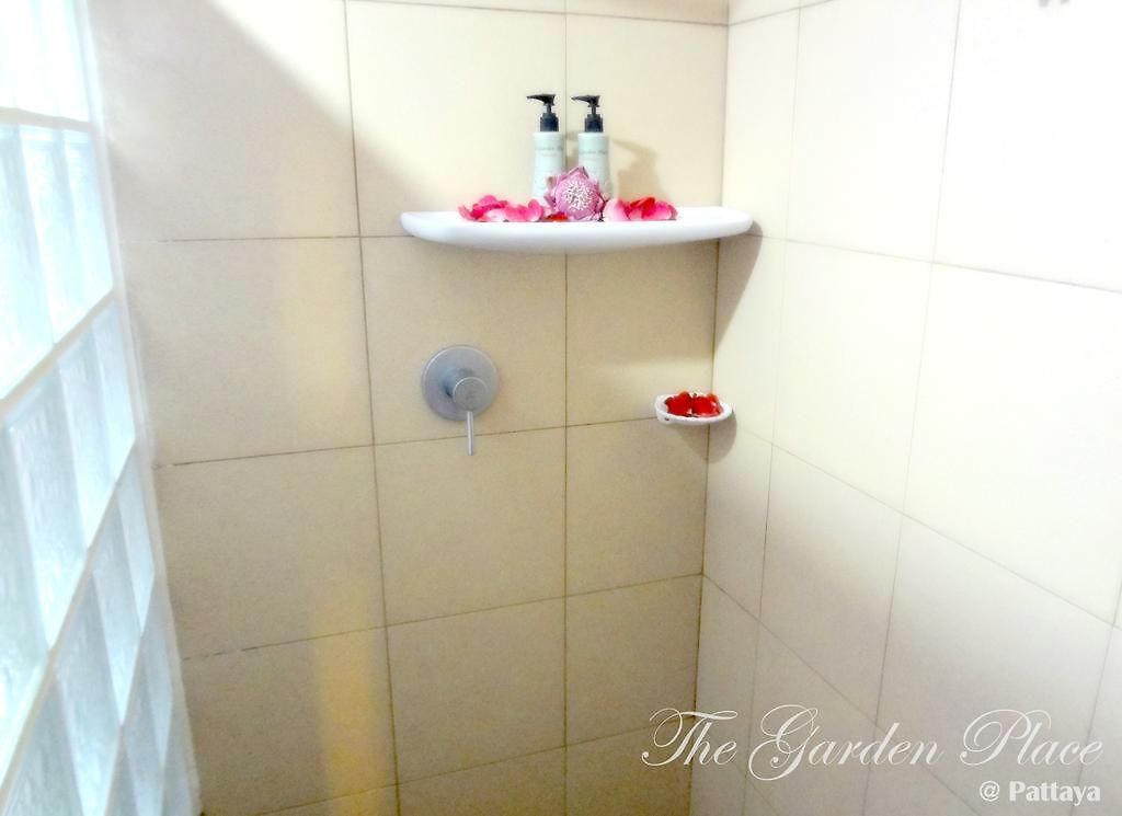 โรงแรม The Garden Place 2*