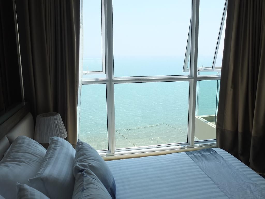 Everyday Beachfront Stylish Luxury Jomtien Pattaya