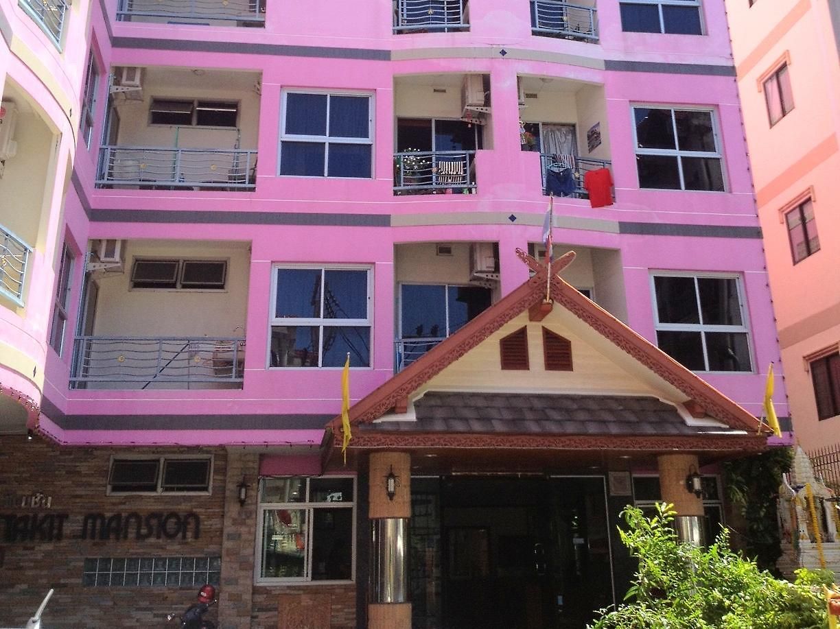 อพาร์ตโฮเทล Rattakit Mansion