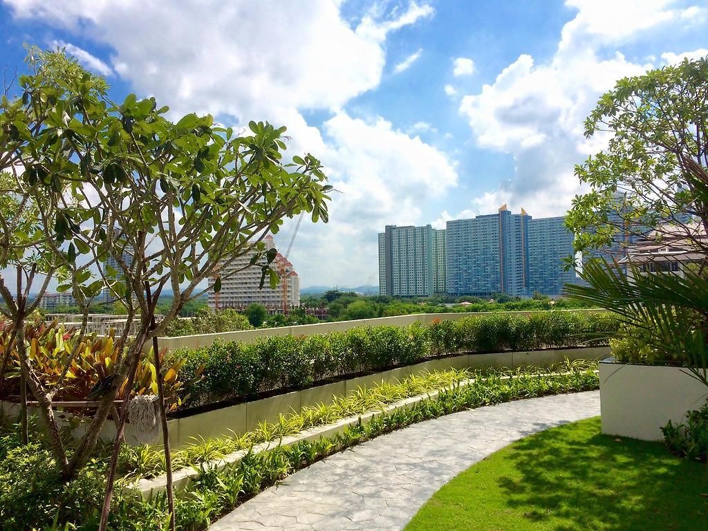 อพาร์ทเม้น Everyday Beachfront Stylish Luxury Jomtien
