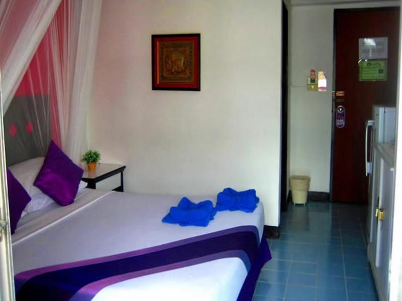 Sawasdee Sabai โรงแรม 2*