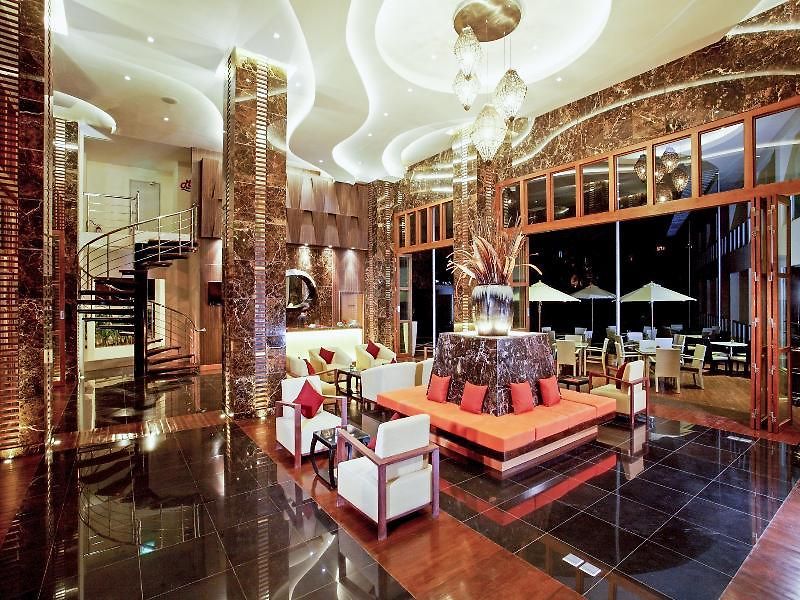 Centara Nova โรงแรม Pattaya