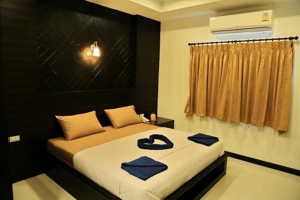Marfru Cafe And 2* Pattaya
