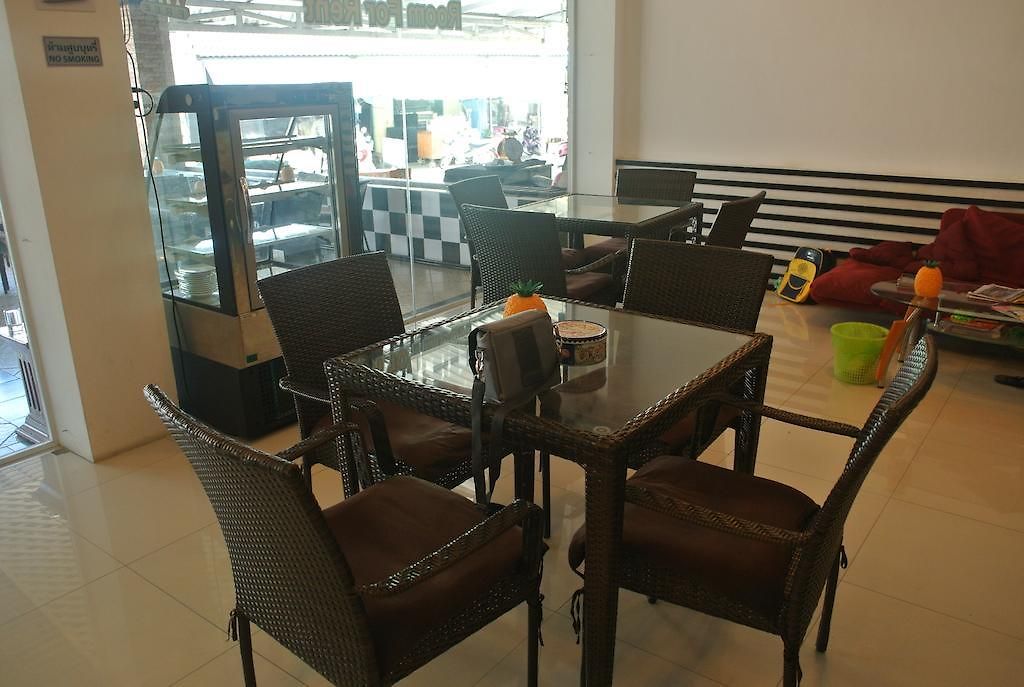 Marfru Cafe And บ้านพัก