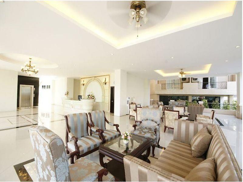 โรงแรม Lk Premier