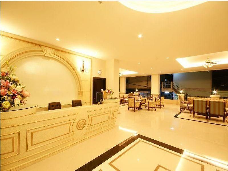 โรงแรม Lk Premier 3*