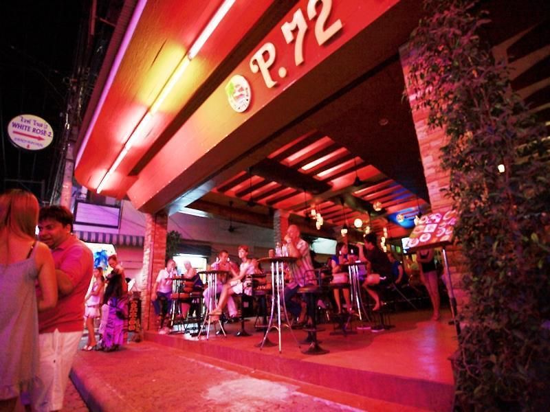 โรงแรม P72 2*