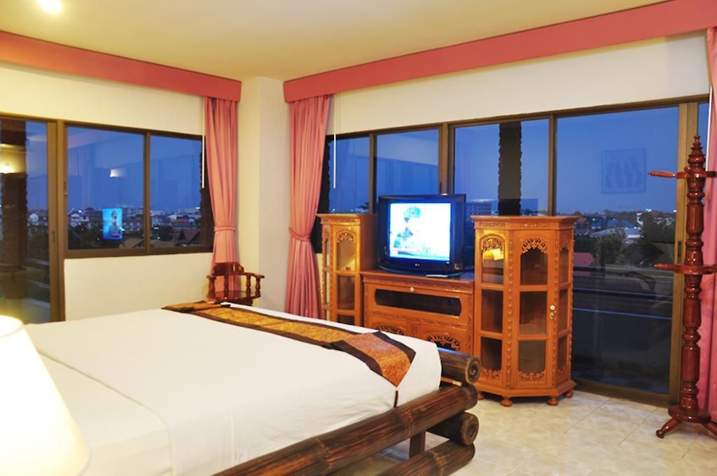 โรงแรม Eden Hotel Pattaya 2*