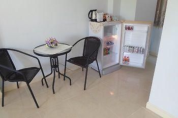 โรงแรม The Moonlight Place