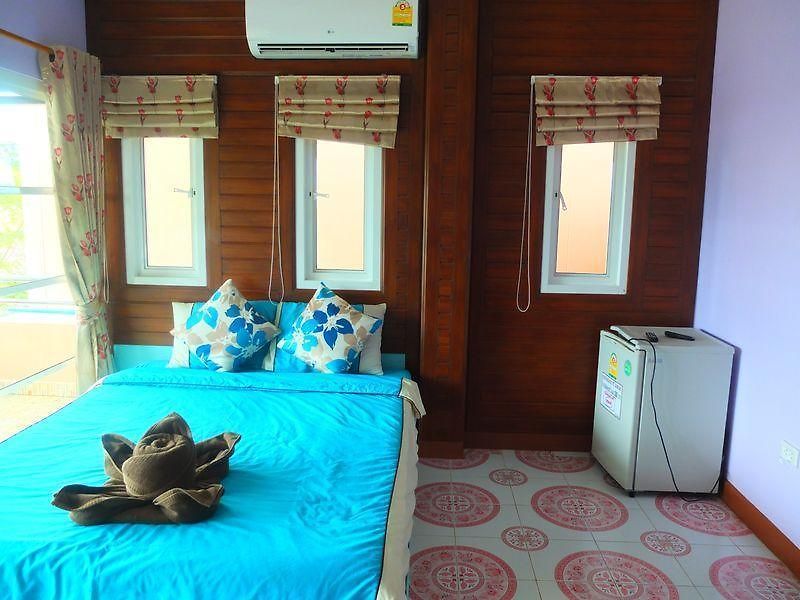 บ้านต้นไผ่ เกาะล้าน Pattaya