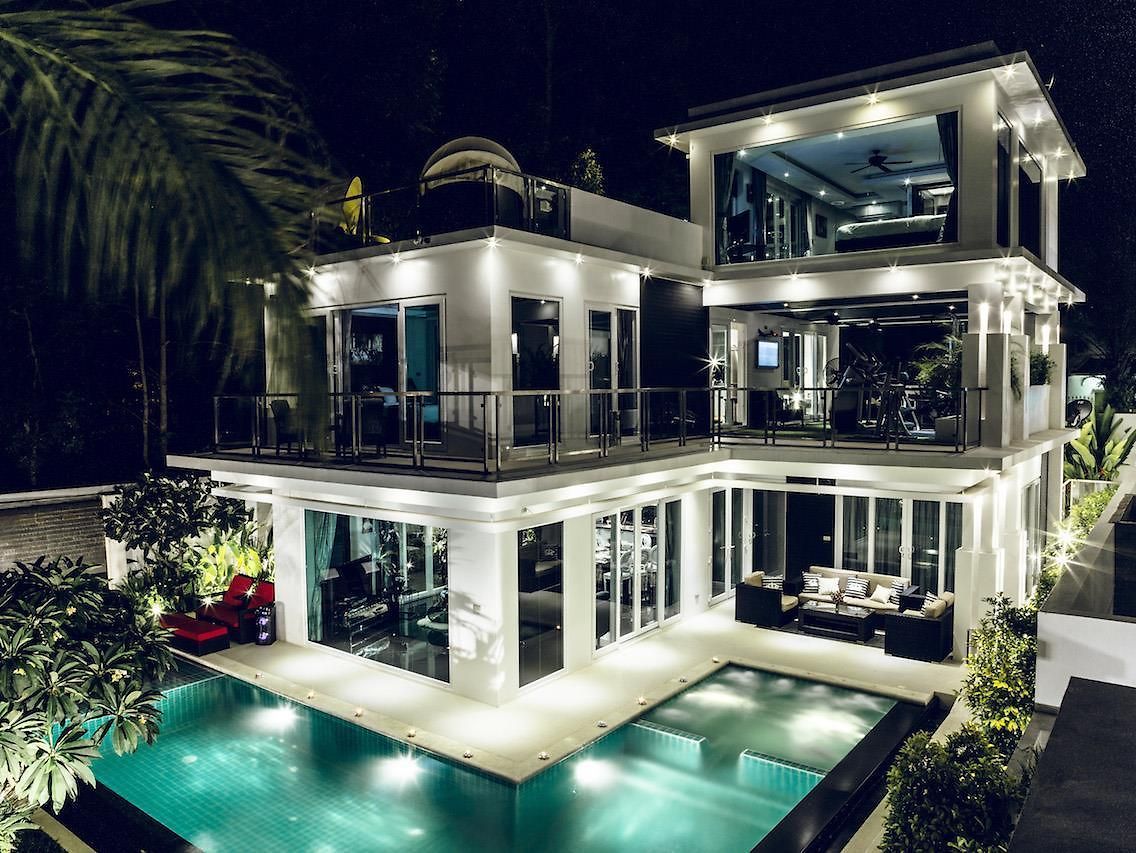 โรงแรม In