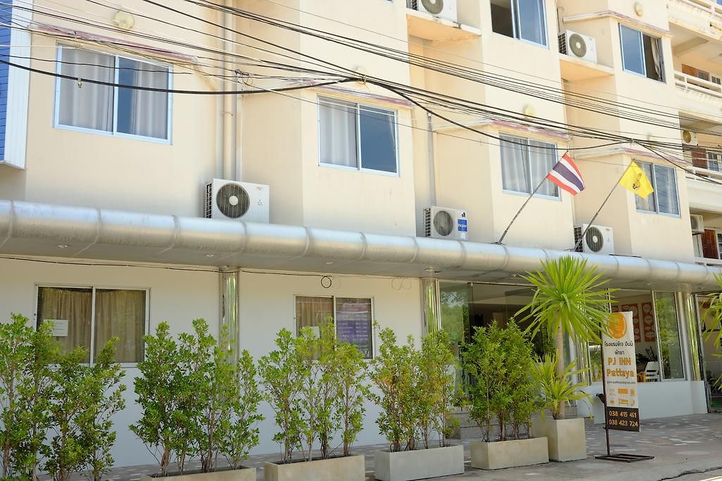โรงแรม Pj 2*
