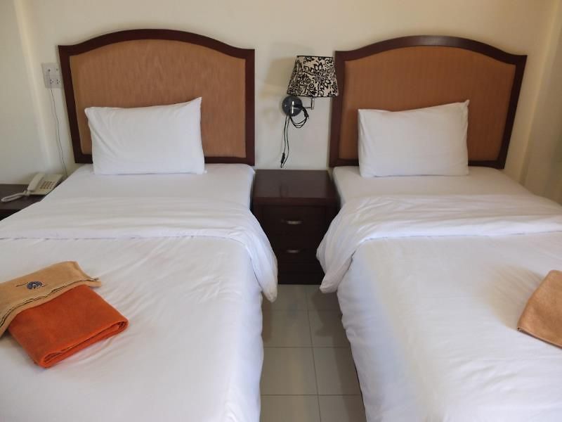 โรงแรม Ekaluk Place