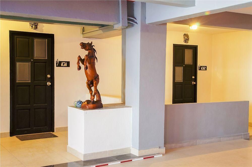 Khunsri Art Boutique