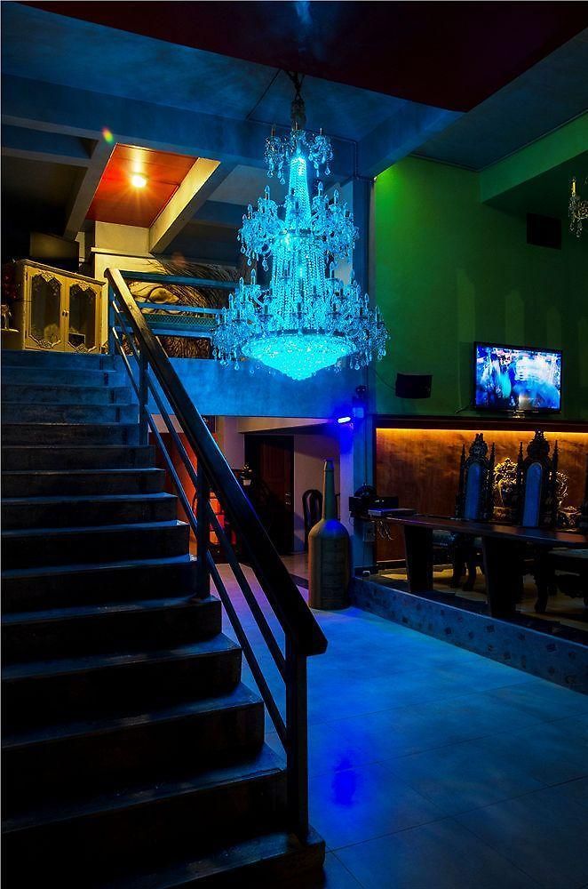 Khunsri Art Boutique
