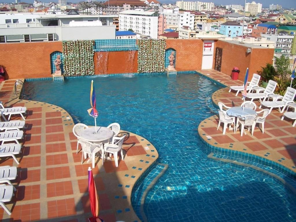 Bay โรงแรม 2*