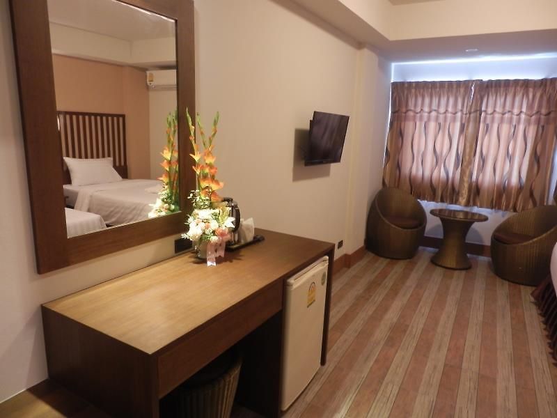 โรงแรม Oyo 120 Ja Siam Near Bangkok Hospital