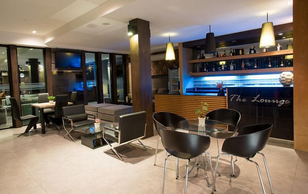 โรงแรม Place Serviced 3*