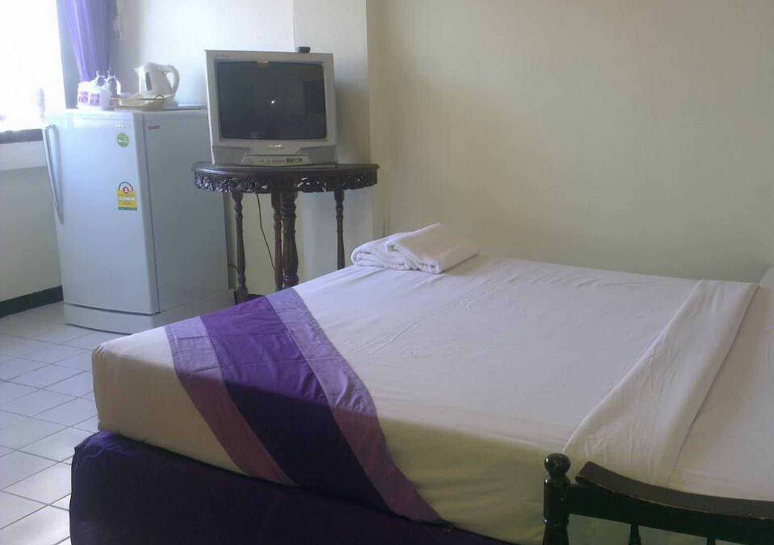 โรงแรม Sawasdee Sunshine 2*