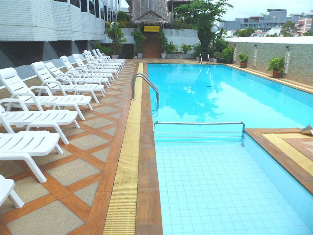 โรงแรม Suncity