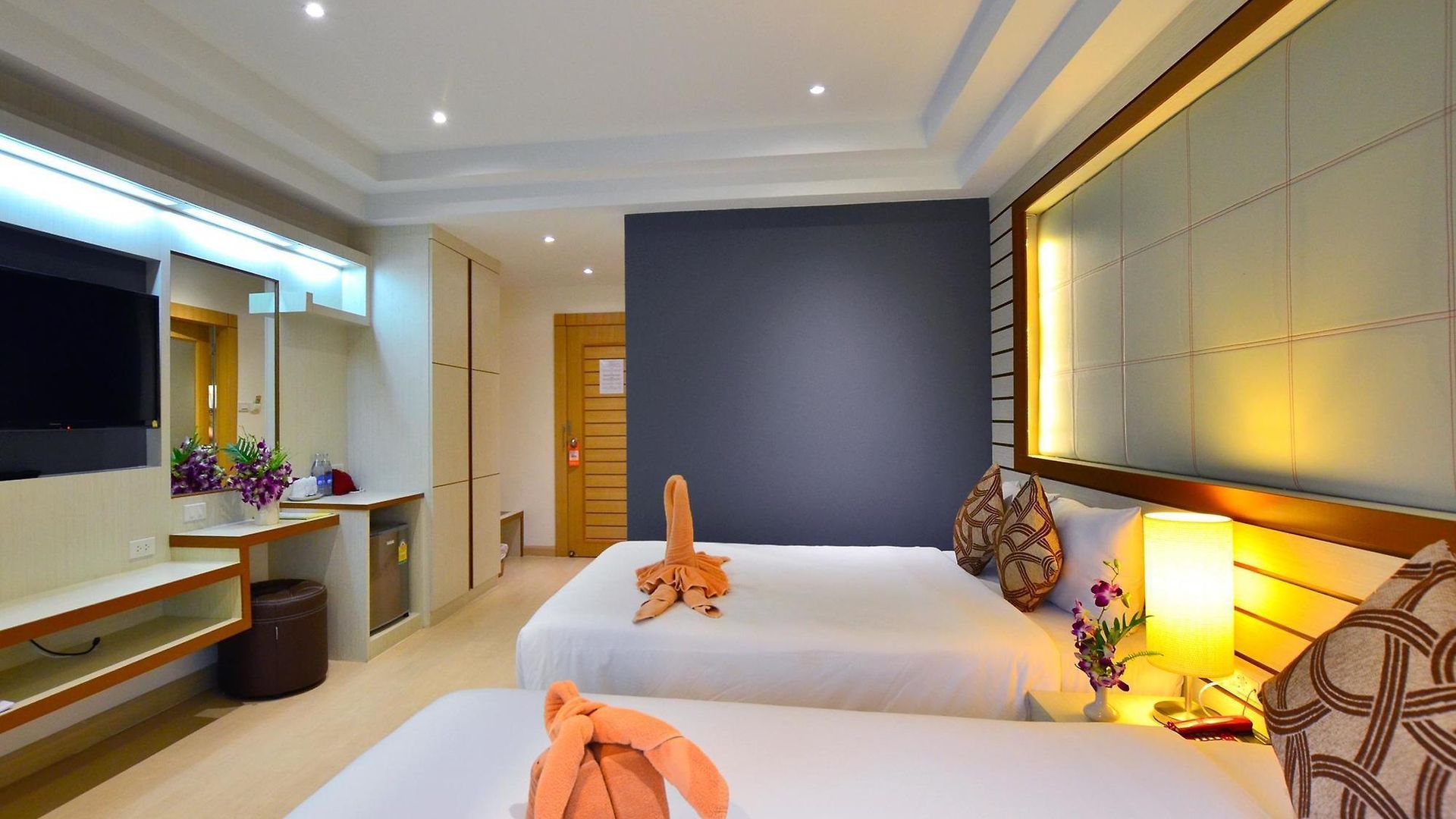 วินด์มิลล์รีสอร์ทโฮเทล พัทยา โรงแรม 3*